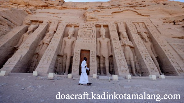 Menelusuri Kemegahan Kuil Agung Abu Simbel